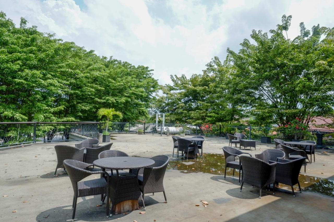 Hotel New Puri Garden Bandara Semarang Ngoại thất bức ảnh