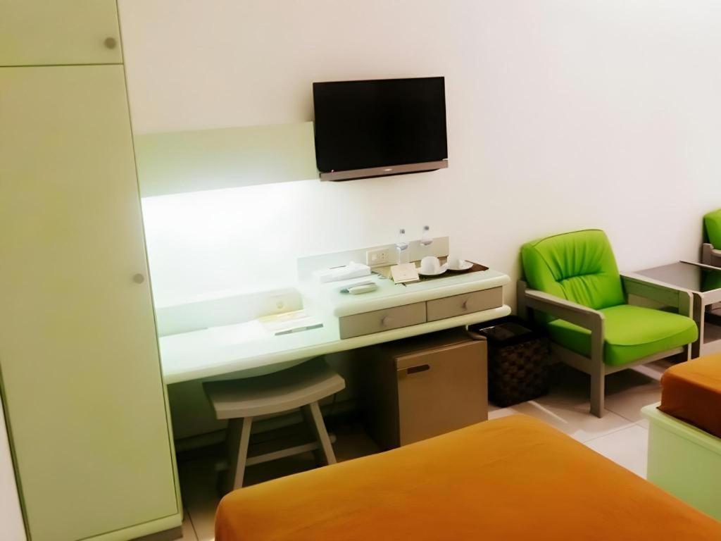 Hotel New Puri Garden Bandara Semarang Ngoại thất bức ảnh