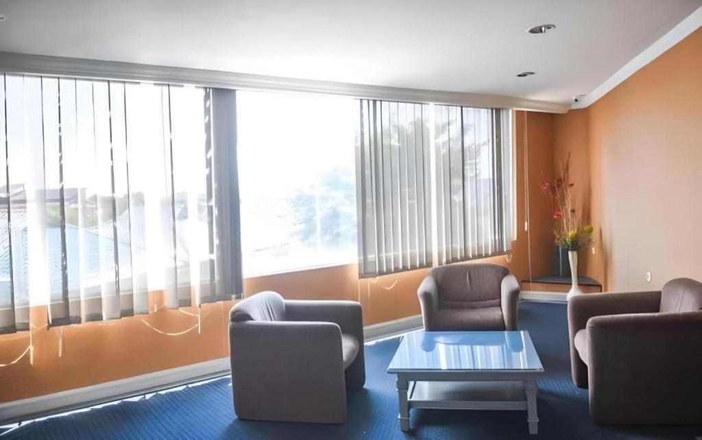 Hotel New Puri Garden Bandara Semarang Ngoại thất bức ảnh