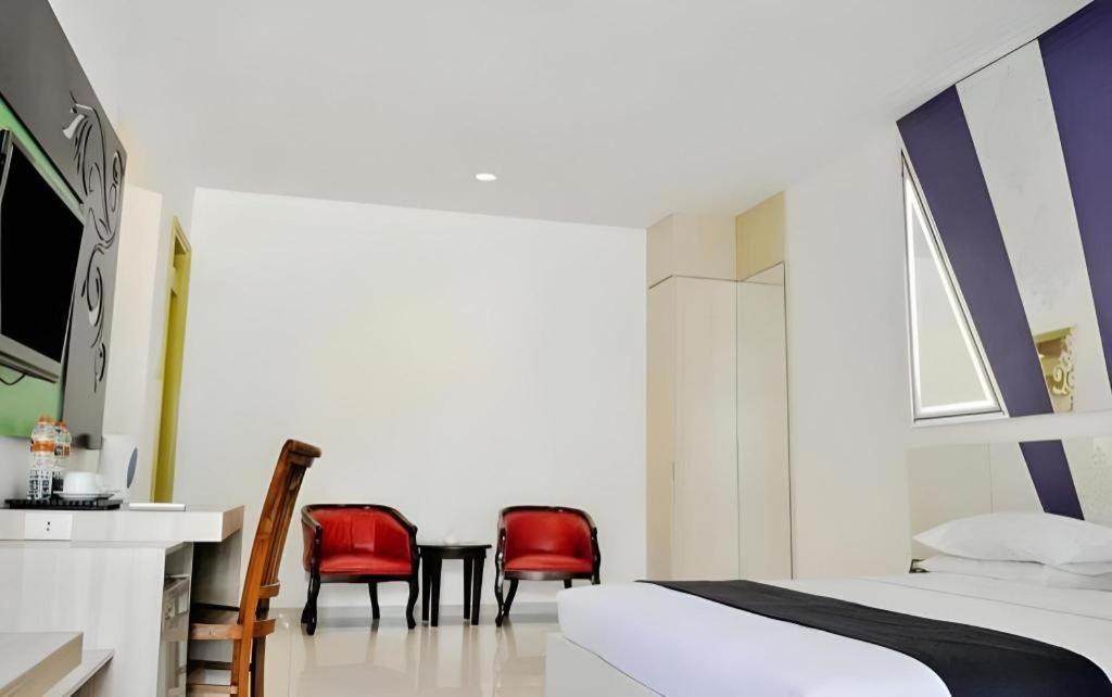 Hotel New Puri Garden Bandara Semarang Ngoại thất bức ảnh
