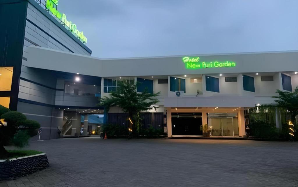 Hotel New Puri Garden Bandara Semarang Ngoại thất bức ảnh